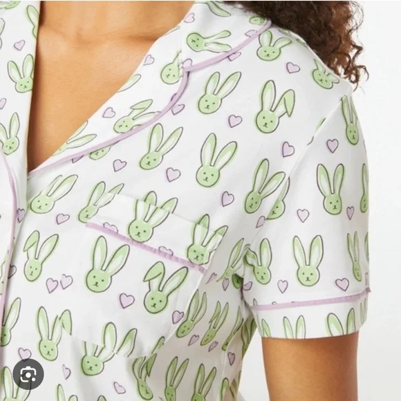 Roller rabbits short sleeve and shorts
Super cute - Picture 1 of 3